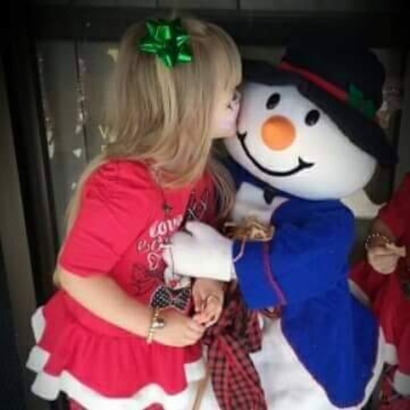 Meet your Posher, @davnang - Picture 2 of 4